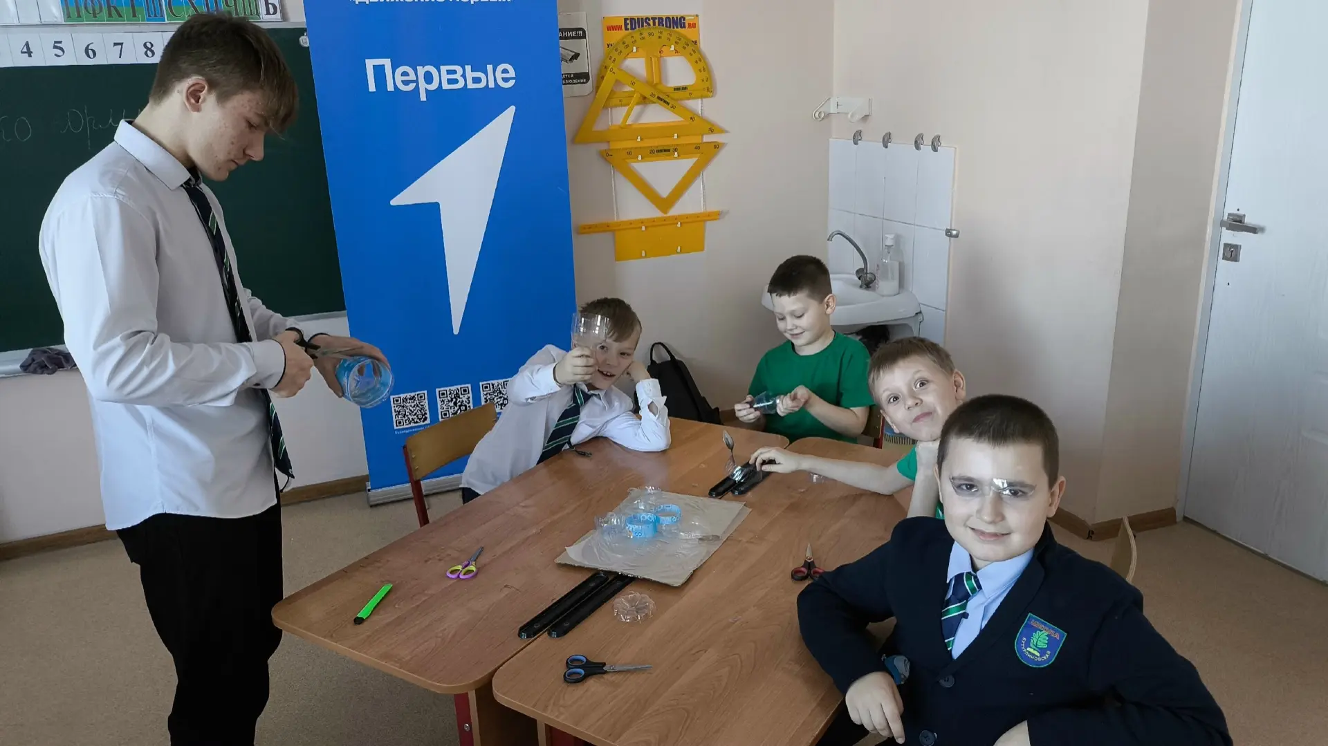 ⭐🐦 Активисты первичного отделения МКОУ Бутурлиновская СОШ "Творцы перемен" провели замечательный эко