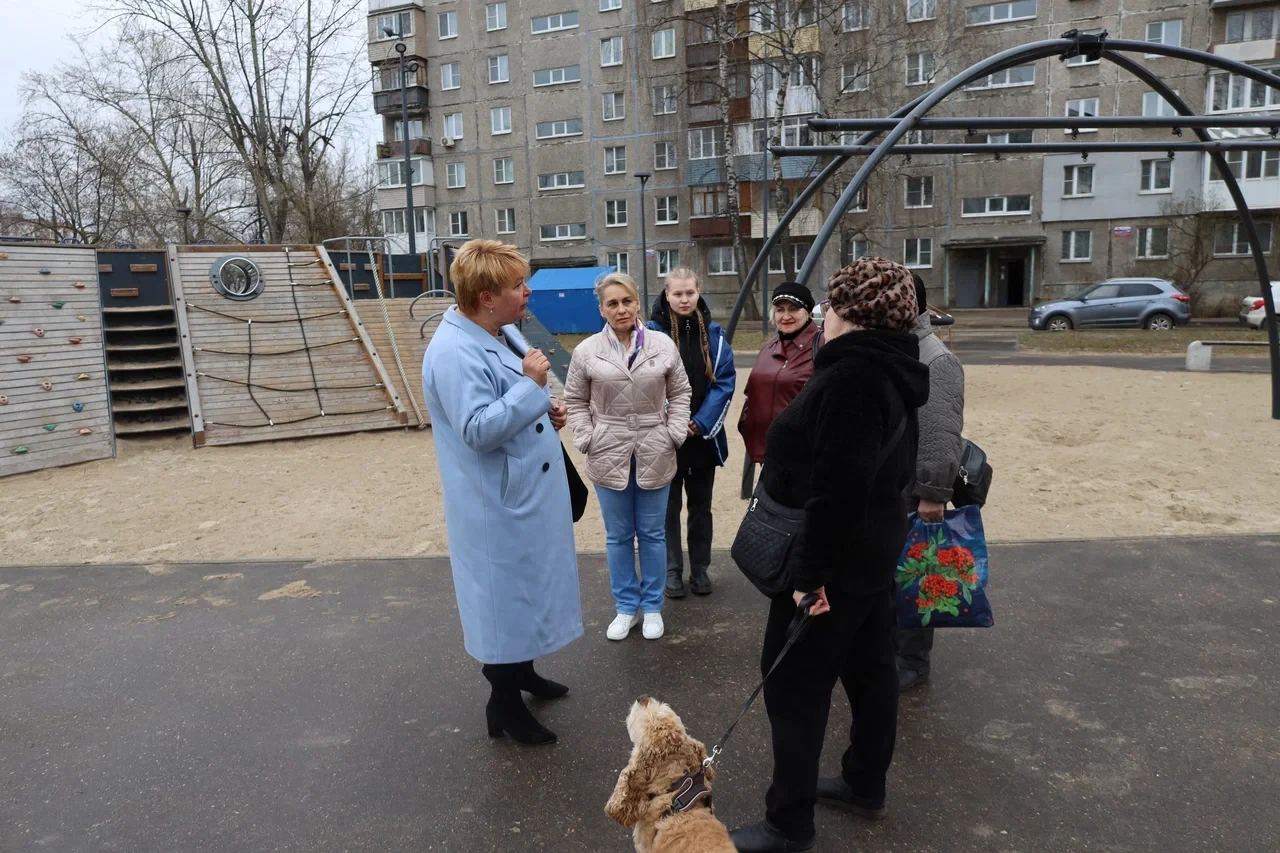 Представители местного отделения партии «Единая Россия» Канавинского района вместе с Героем Труда РФ