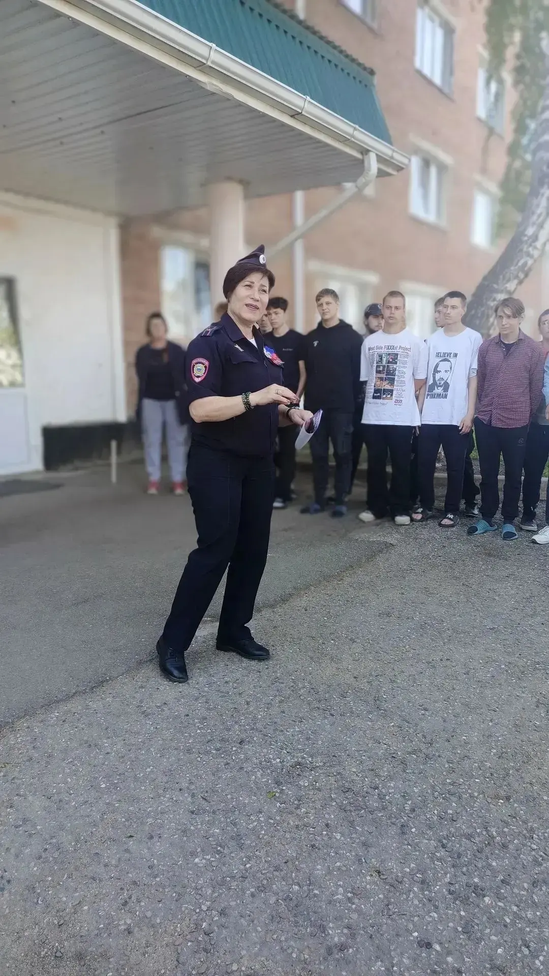 📢 Безопасность молодёжи: встреча студентов с инспектором ОПДН  В общежитии Кореновского политехничес