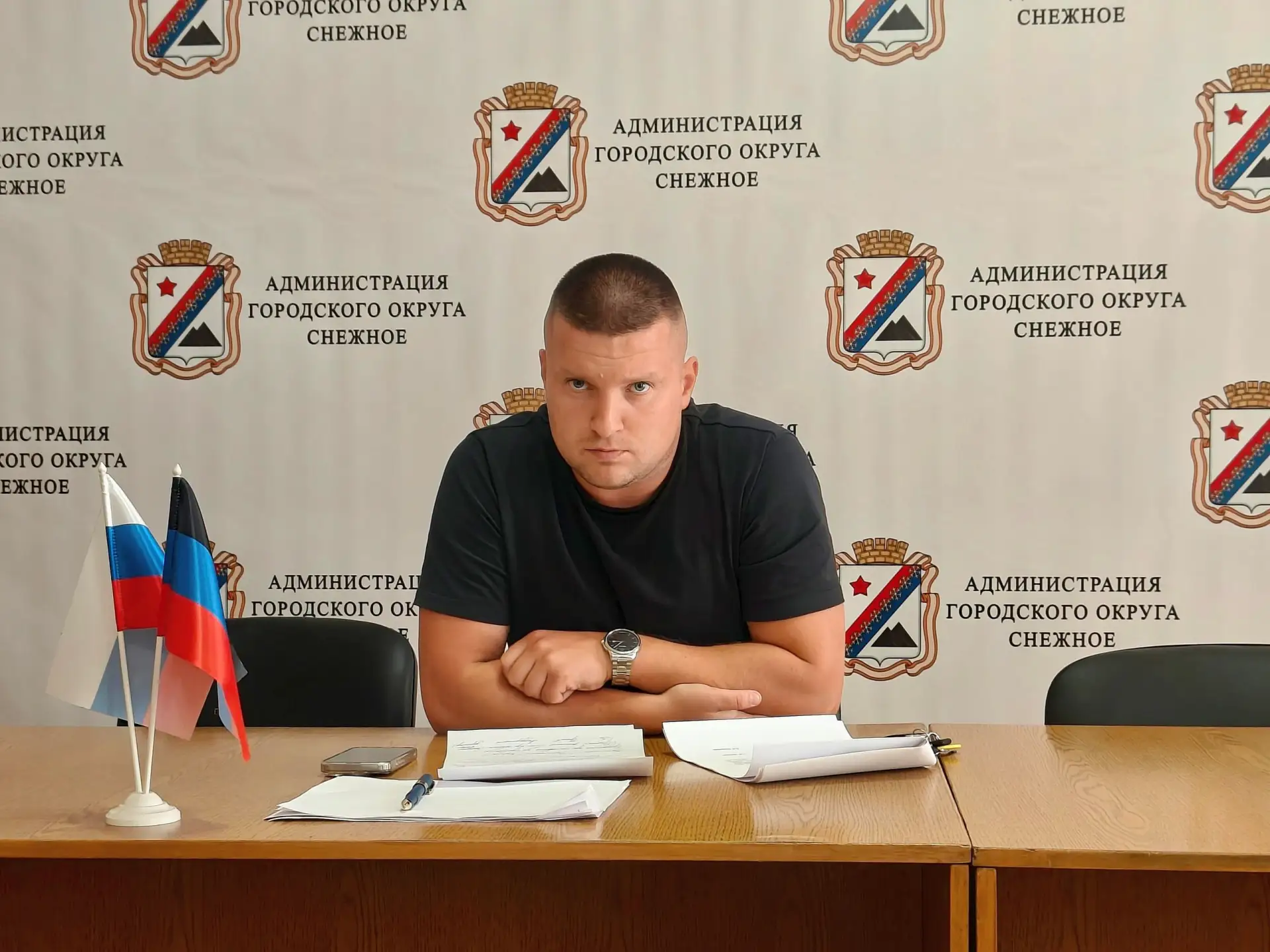 В Снежном состоялись публичные слушания.

6 августа прошли слушания под председательством заместител