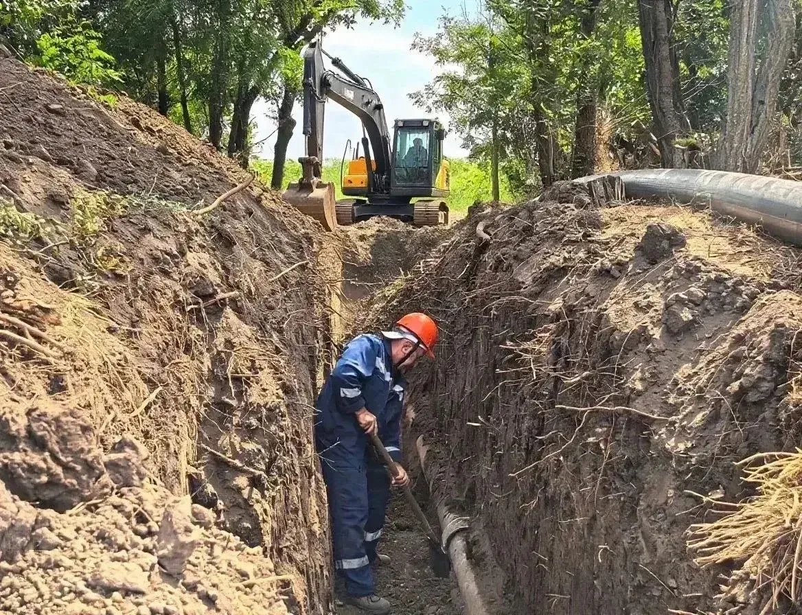 В Александровском округе обновляем 70-летний водовод, который обеспечивает водой жителе...