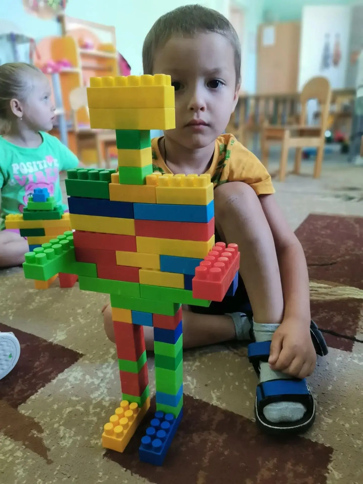 Как LEGO помогает нам растить гениев 🧠🔧

Конструирование в средней группе «Солнышко» – это не прос