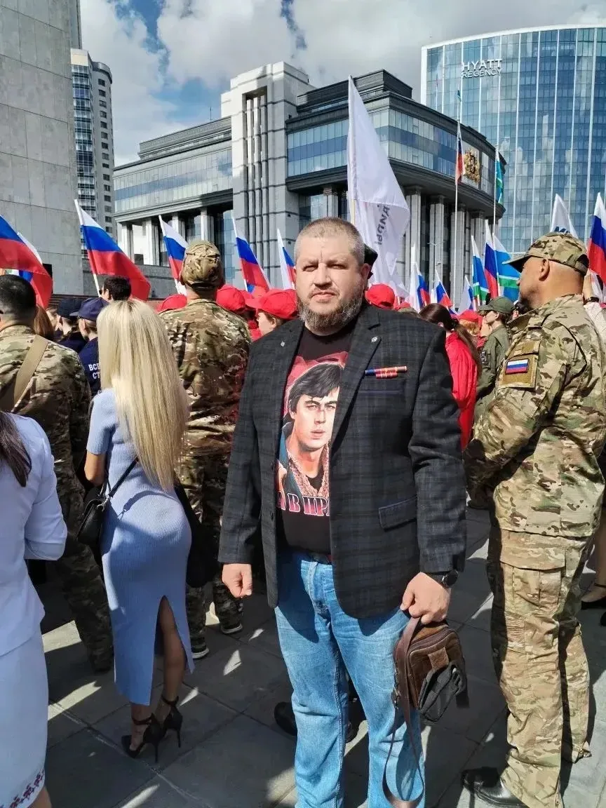 Режевляне принимают участие в масштабном праздновании Дня России в Екатеринбурге. 

Александр Малахо