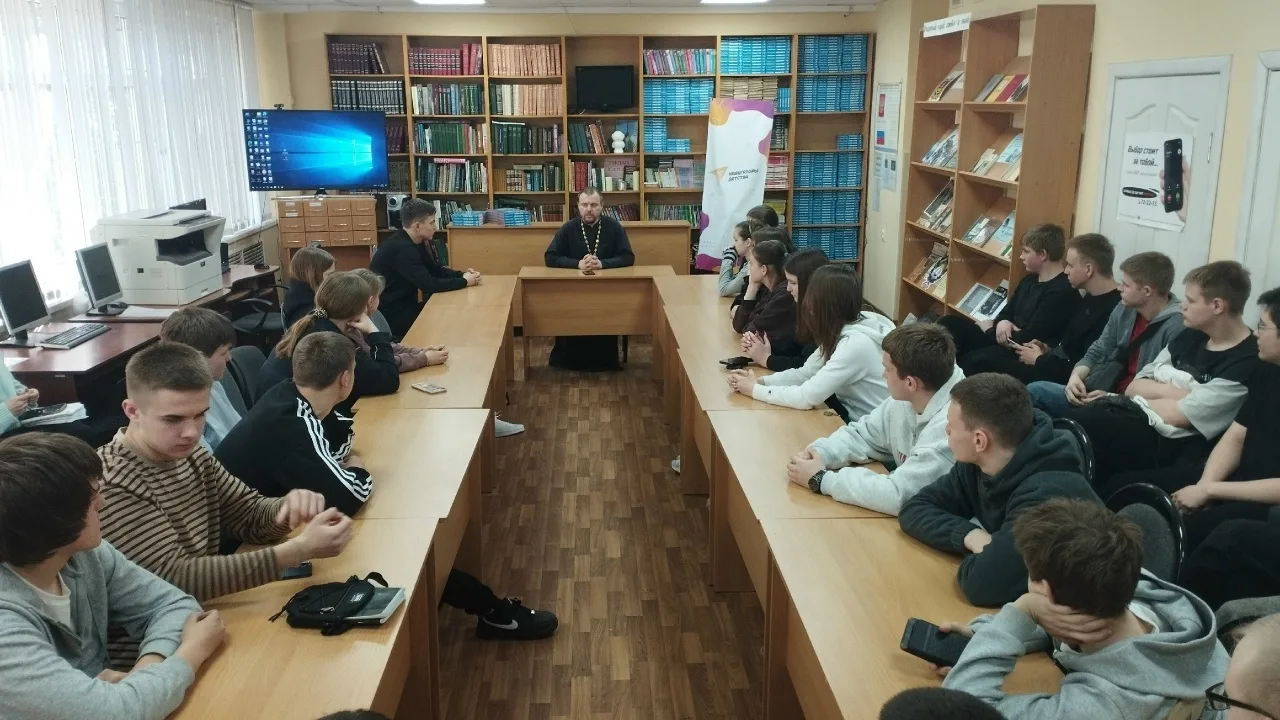 📌7 апреля - День беременных.  Руководитель молодежного отдела иерей Алексей Иванов встретился с деву