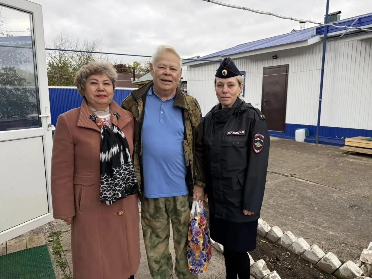 🎁 В Лениногорске ветеранов МВД поздравили с Днём пожилых людей