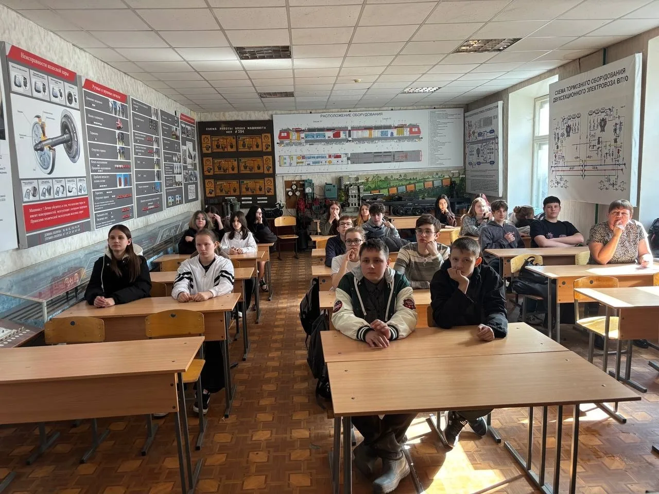День открытых дверей  Медиацентр "Студент говорит" и амбассадоры Профессионалитета сообщают!  19 мар