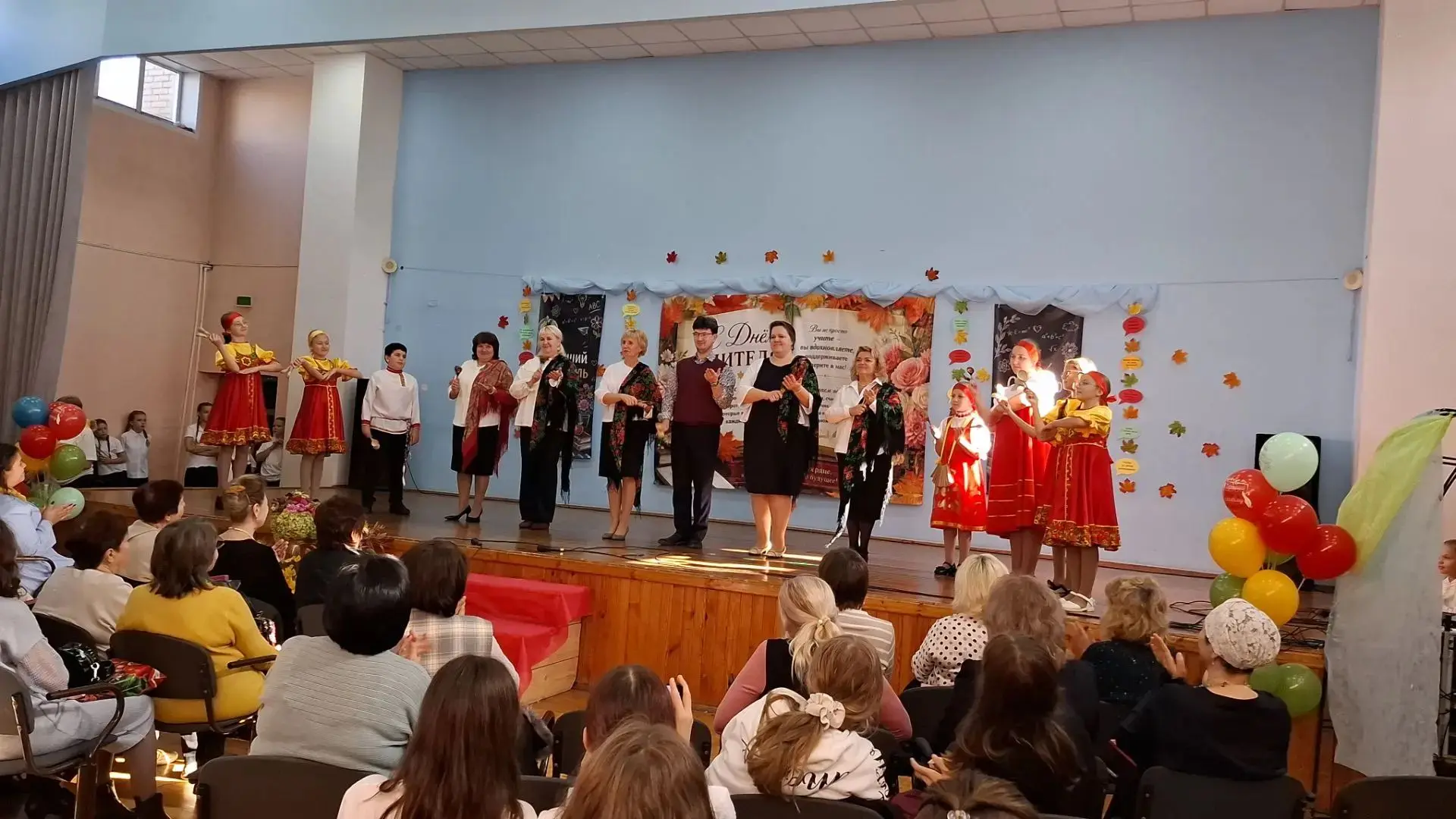 Когда школа — это одна большая семья! ✨