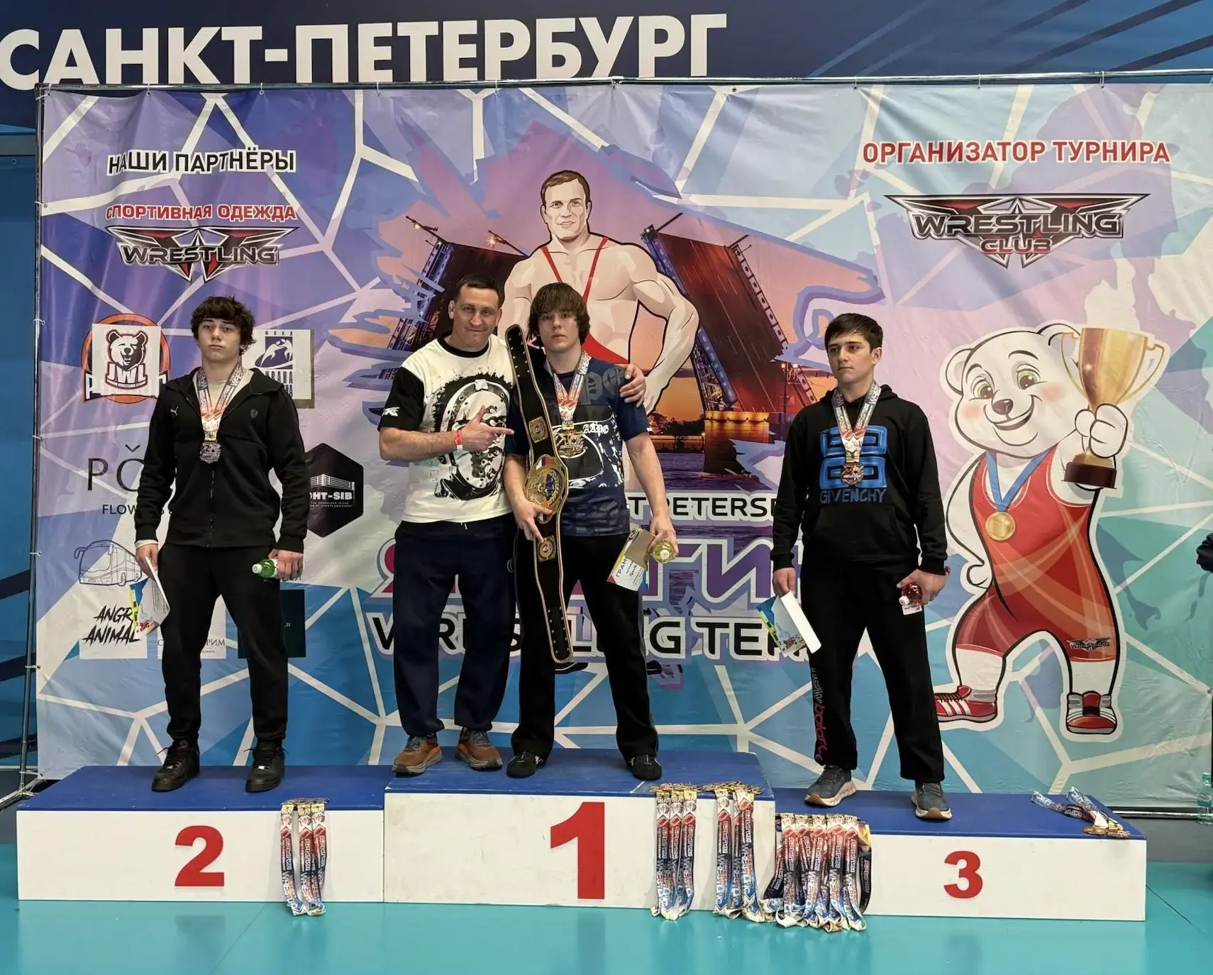 🏆 Золото, чемпионский пояс и денежный приз — наш борец покорил турнир имени Ивана Ярыг...
