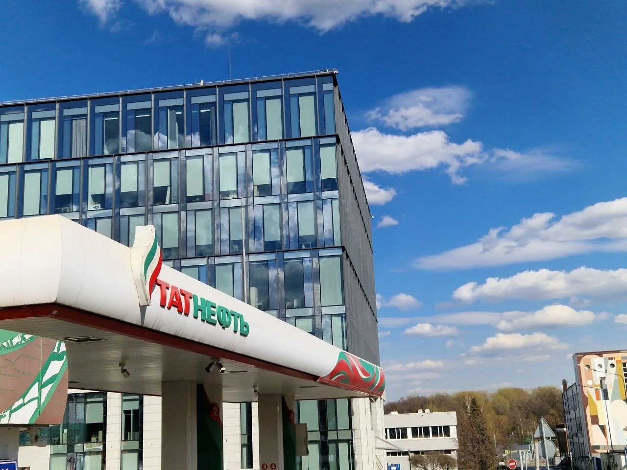 В Удмуртии ввели лимит на продажу бензина на АЗС «Татнефти»
 
На территории Удмуртии введен временны
