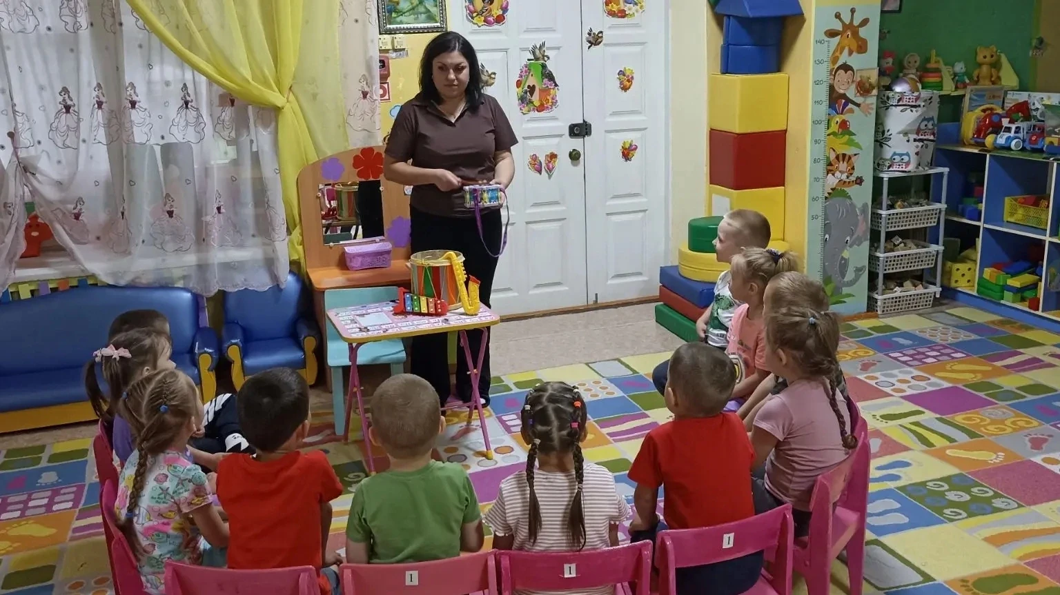 🎤🎹Летний тематический день в нашем детском саду был посвящен музыке и пению! Мы провели замечатель