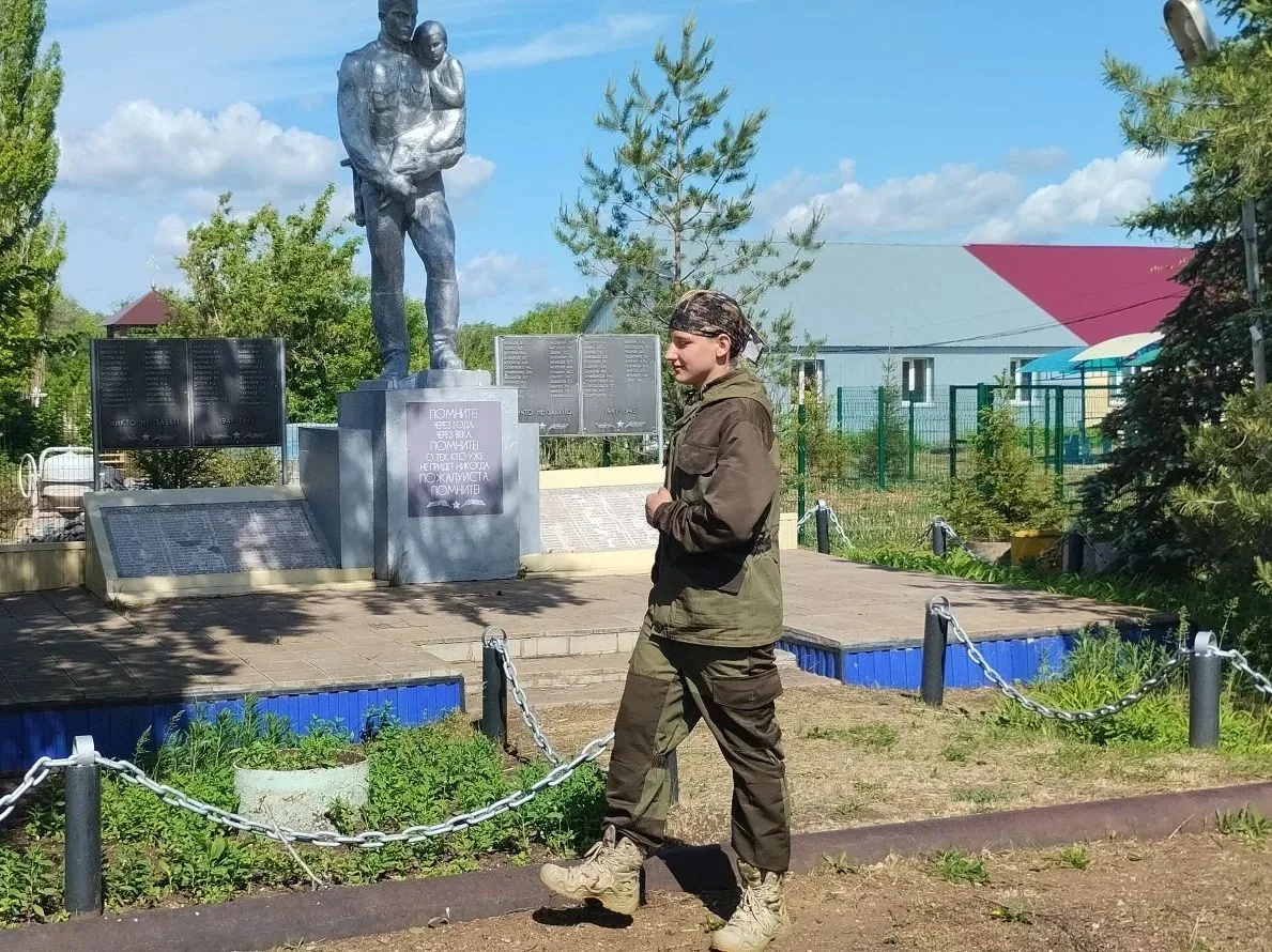 В рамках подготовки к военным сборам, среди юношей 8 классов прошли тренировки на базе ...