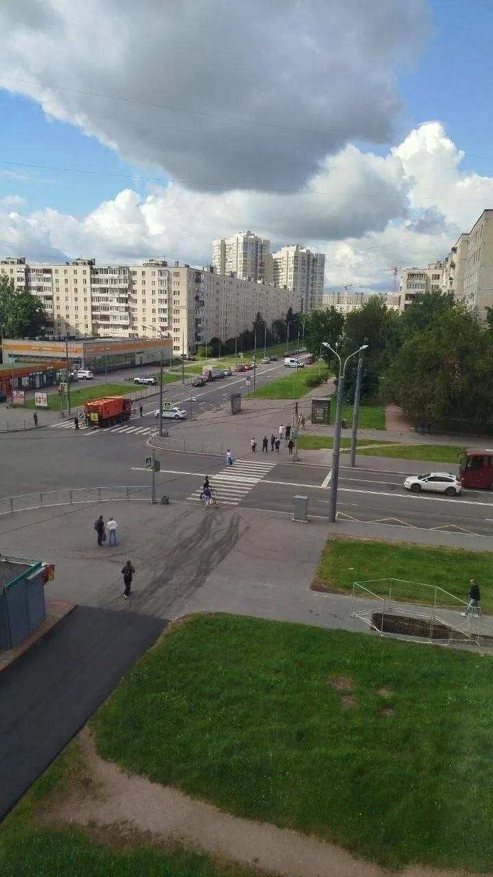 ⚡️ Срочная эвакуация прошла из дома на улице Олего Дундича, — «Осторожно, Петербург»