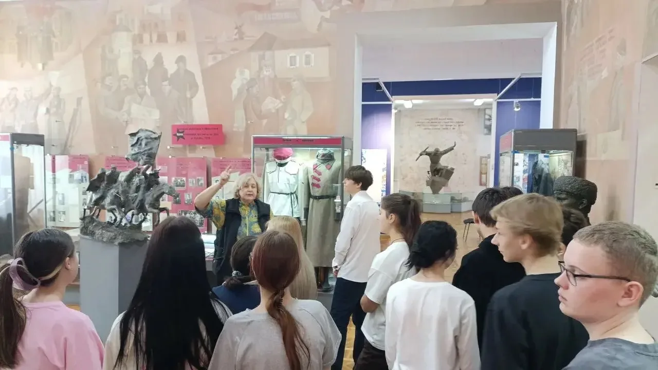 Обучающиеся МБОУ СОШ №17 прикоснулись к истории Донского края в рамках проекта «Пушкинская карта»  В