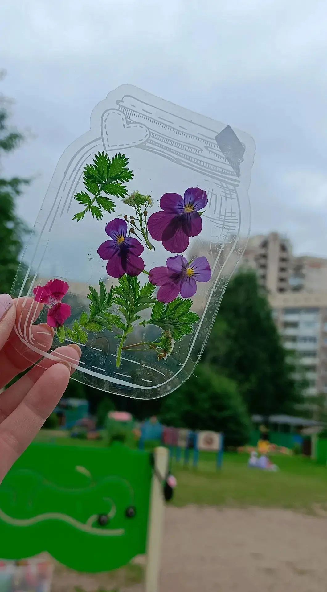 🌿 Лето — это время удивительных открытий! Сегодня наши ребята из старшей группы превратились в наст