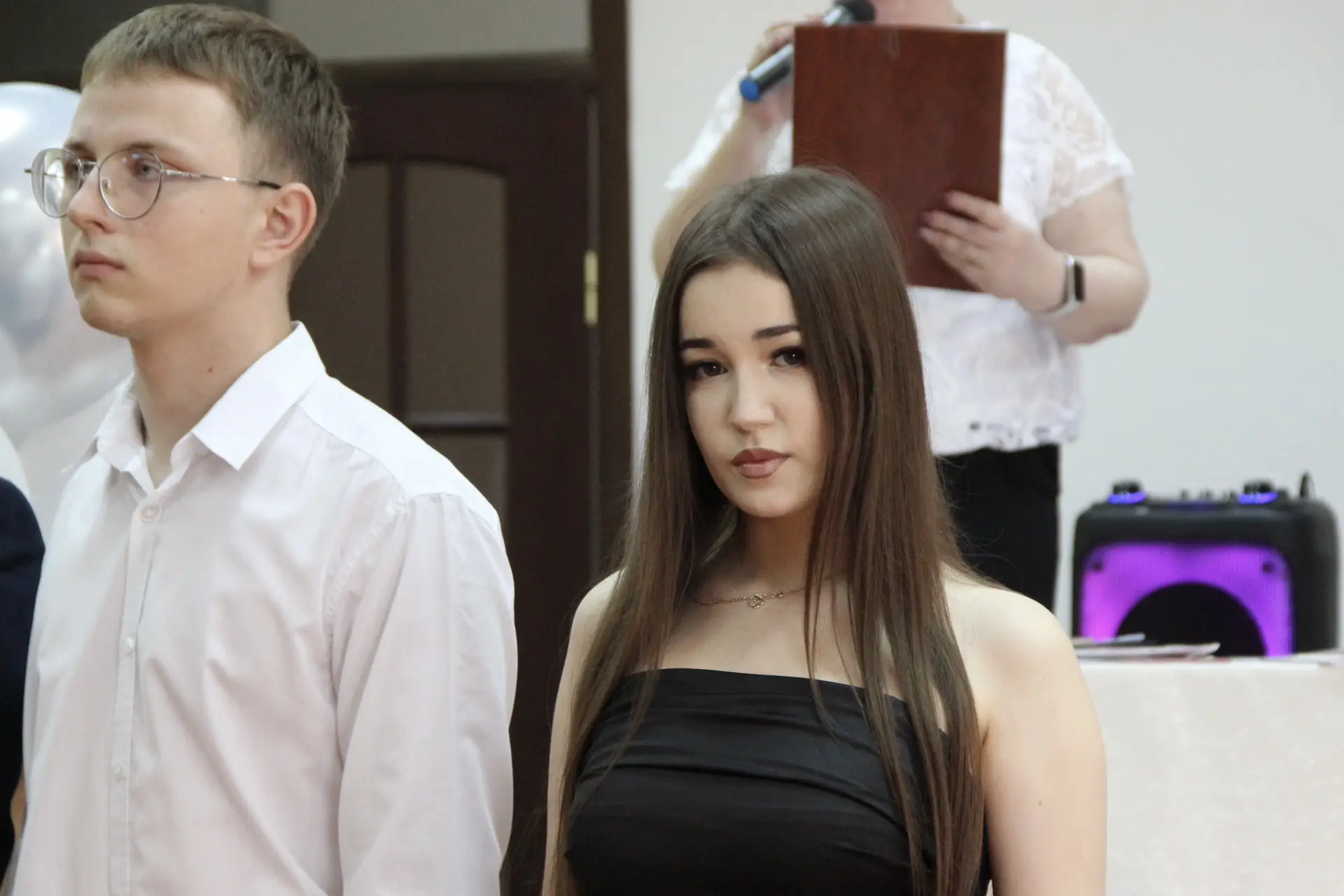 🎉 Торжественное вручение аттестатов выпускникам 11 класса! 🎉

Сегодня в нашей школе царила особенн