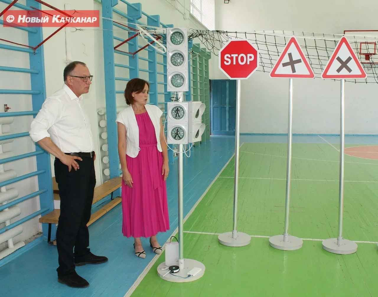 В КАЧКАНАРЕ ПОЯВИТСЯ ДЕТСКИЙ АВТОГОРОДОК

В лицее №6 обустраивают специальную учебную площадку с раз