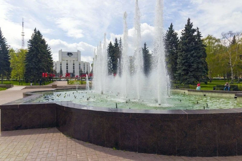 В Челябинске начали консервировать фонтаны