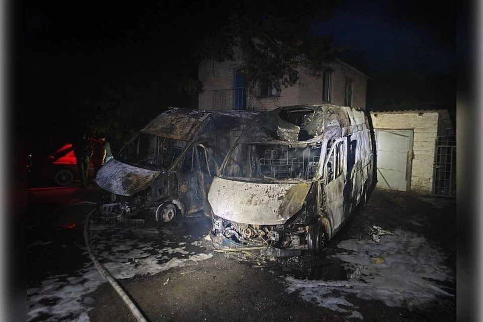 Дрон ВСу в Каховке атаковал автомобиль скорой помощи