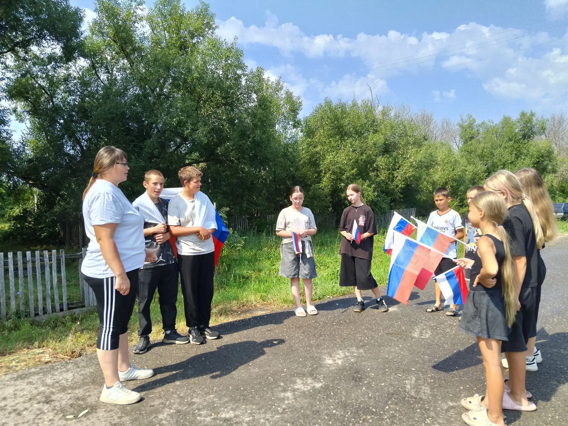🇷🇺21 августа участники клубных формирований Первоханенëвского СДК приняли участие в з...