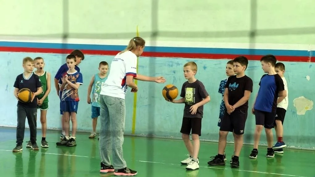 🏐 В группе «Начального обучения волейболу» прозвучал «Спортивный последний звонок» — с...