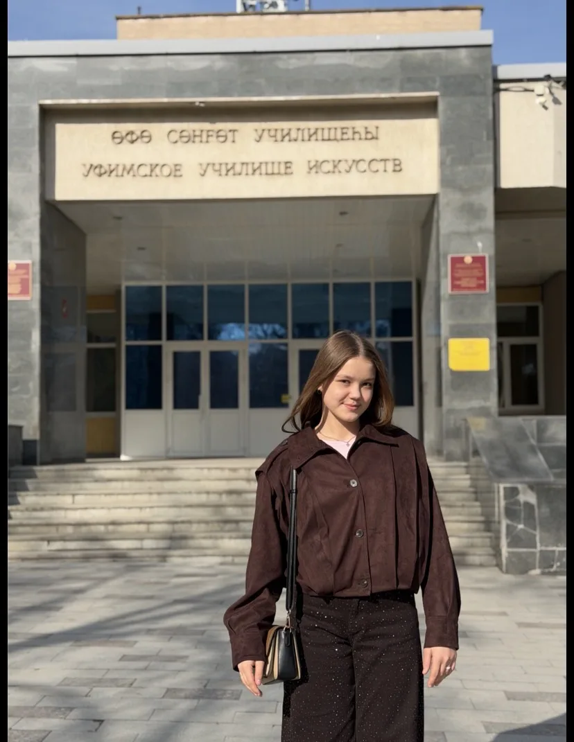 🎶💫Рубрика о выпускниках, которые решили связать свою жизнь с музыкой.