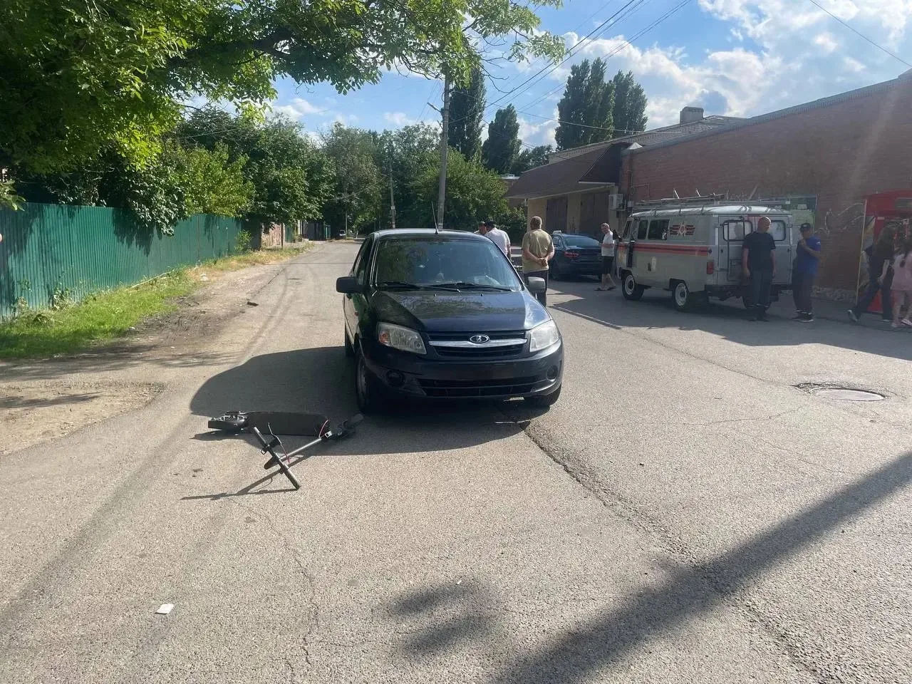🚔🚨‼️ В Минеральных Водах в результате ДТП пострадал несовершеннолетний водитель электросамоката. 
