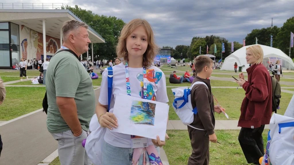 🌟 Выпускница отделения изобразительного искусства нашей школы Белоус Елизавета — участ...