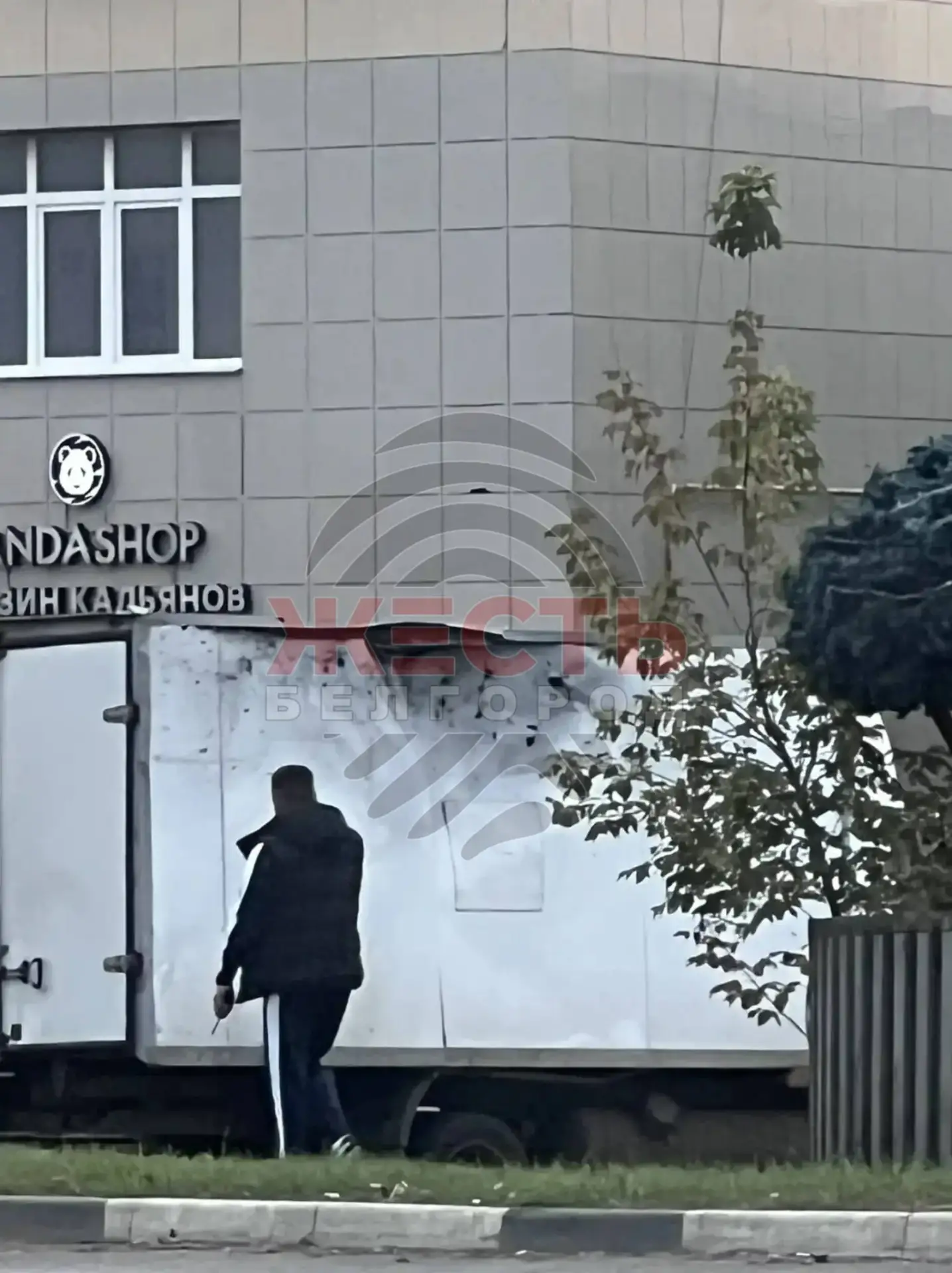 ❗️В Дубовом беспилоник атаковал «Газель», — сообщает очевидец.