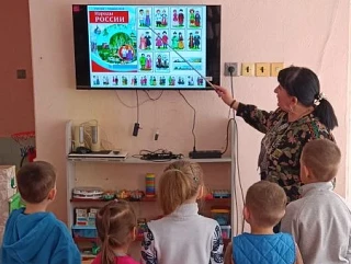 ГБДОУ "ДЕТСКИЙ САД № 369 Г.О. ДОНЕЦК" ДНР, Петровский район.  📌В рамках Года единства ...