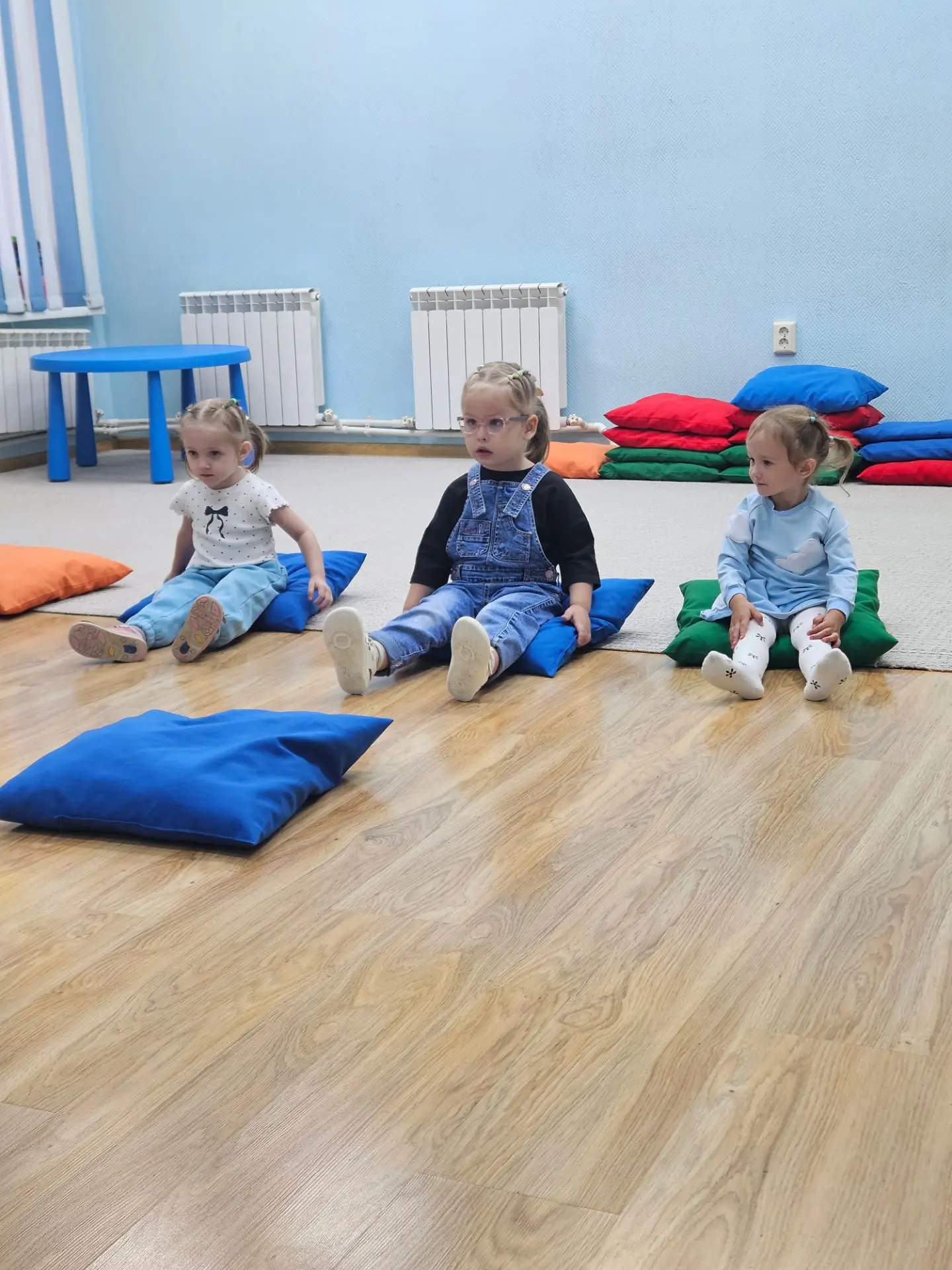 Покажу Вам кусочек занятия с развивашки😊