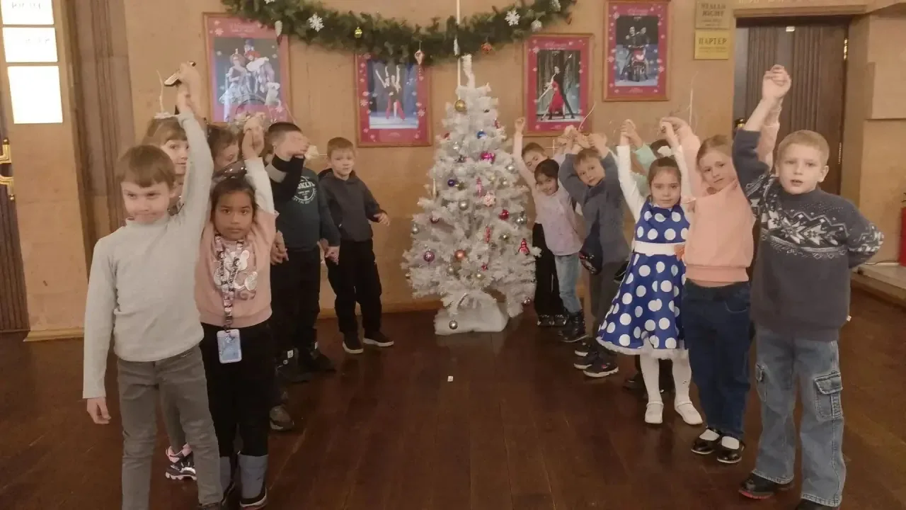 Путешествие в Волшебную страну ✨  Ребята из 1,,А"класса (кл.руководитель Курамшина Р.И.) снова отпра
