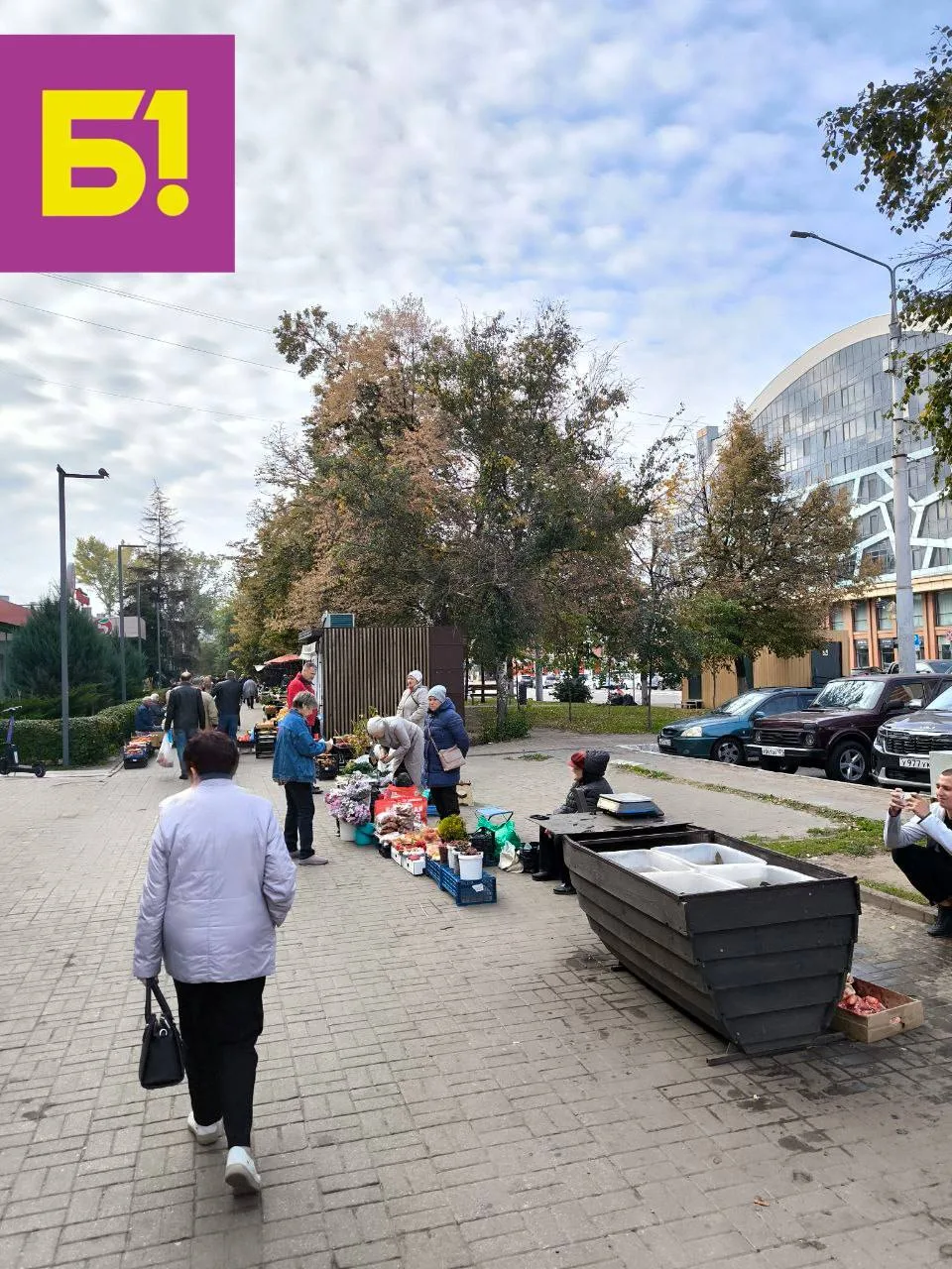 Необычный прилавок-лодка замечен у продавца рыбы на «1000 мелочей» 🚣🐟