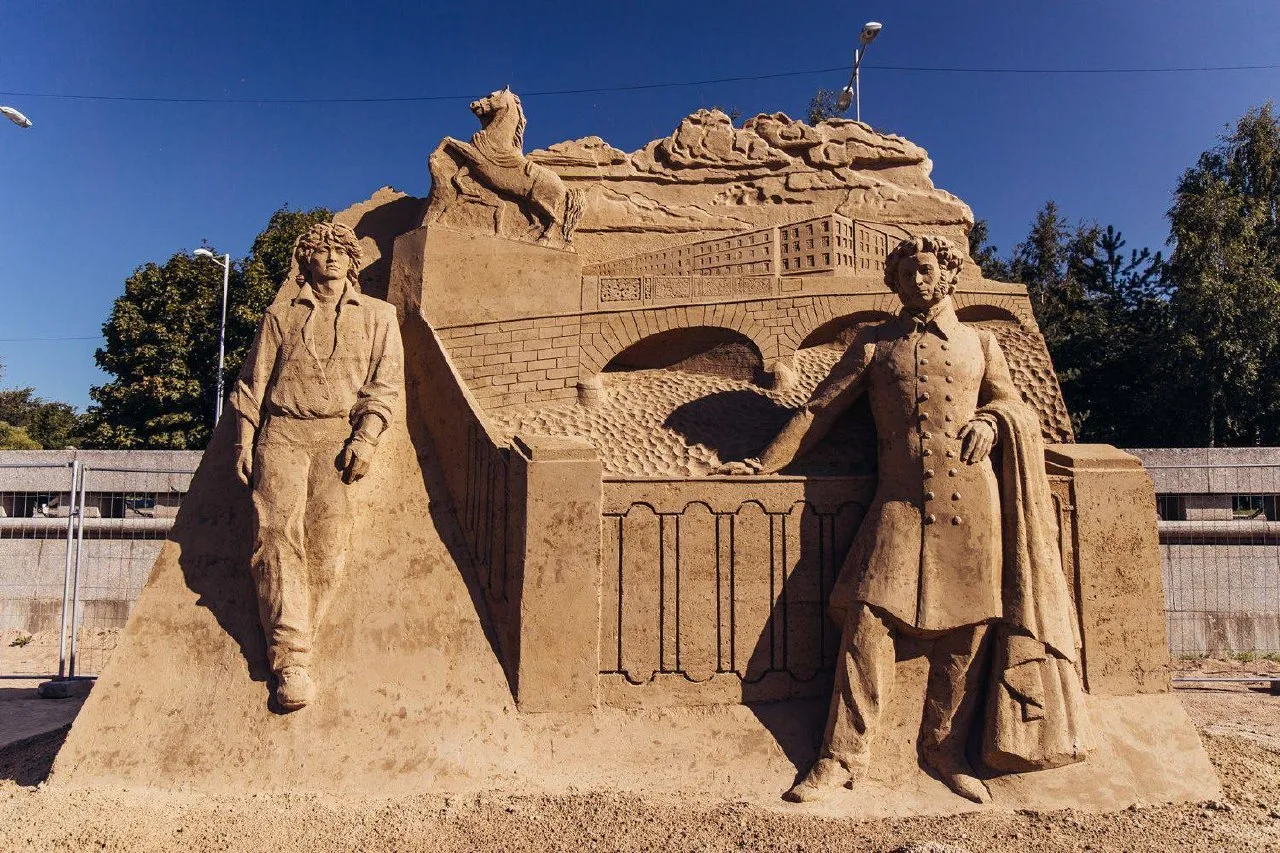 🦅 Бесплатный фестиваль «Город песчаных скульптур» в Парке 300-летия Санкт-Петербурга