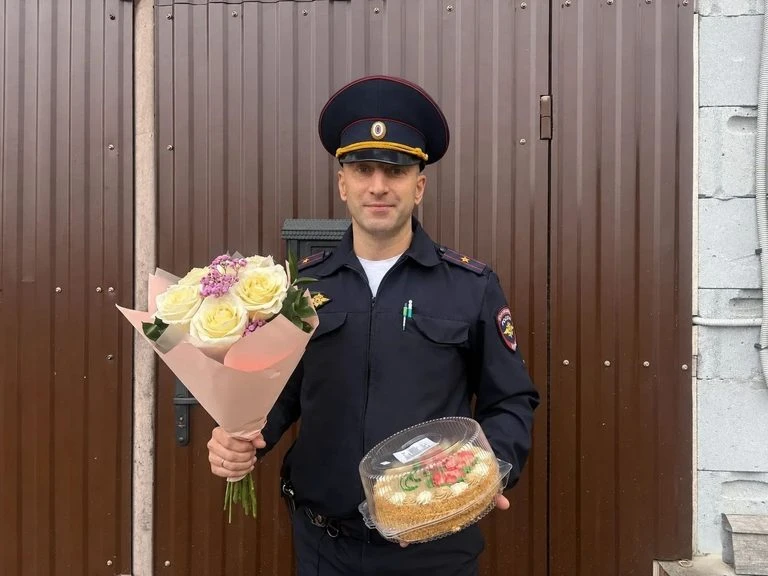 «Вы верили, что у меня всё получится»: в преддверии Дня учителя сотрудник МО МВД России...