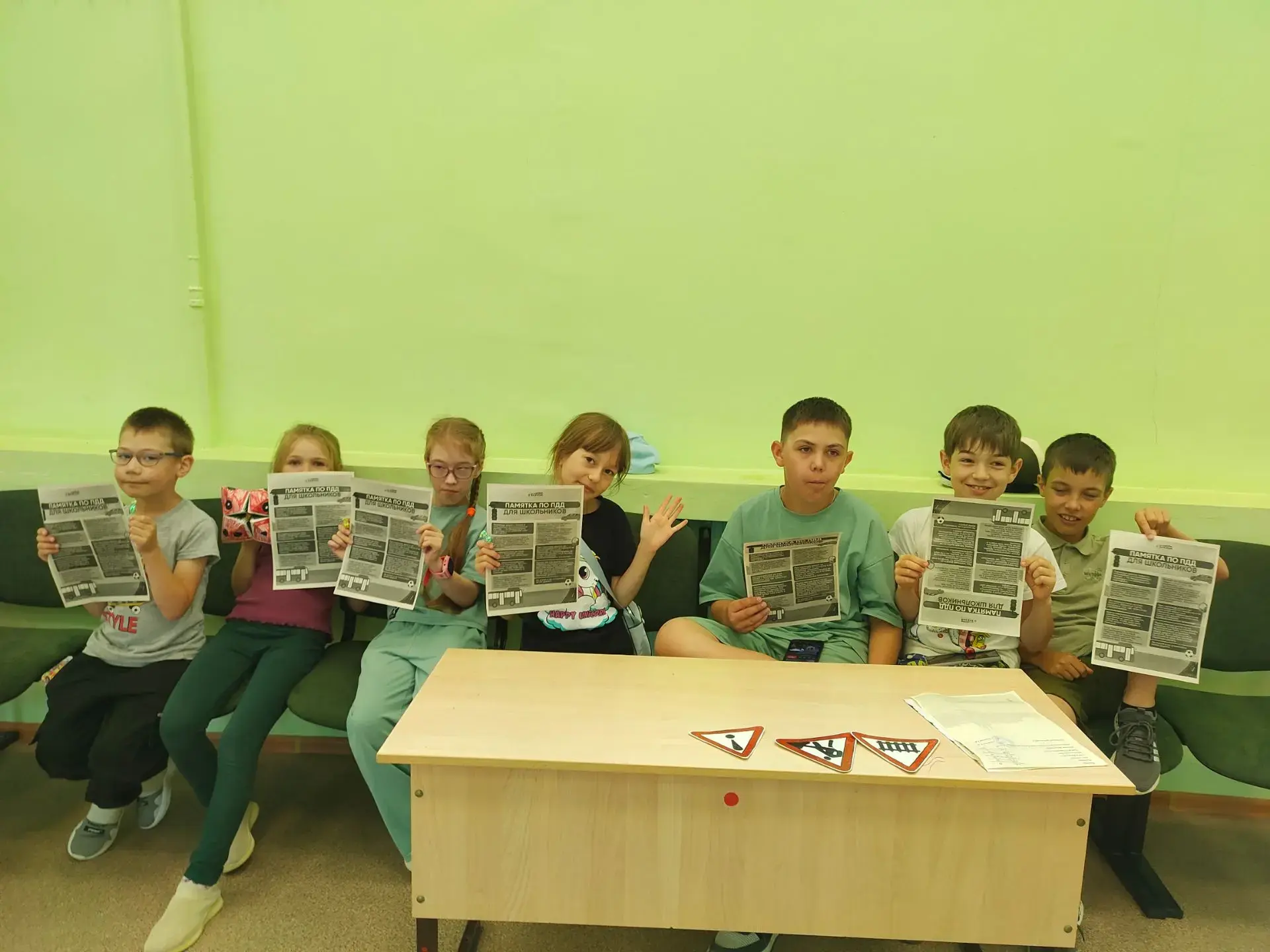 ДЕНЬ ПРОФЕССИЙ

Сегодня ребята побывали в Доме Культуры и приняли участие в игре по безопасности дор
