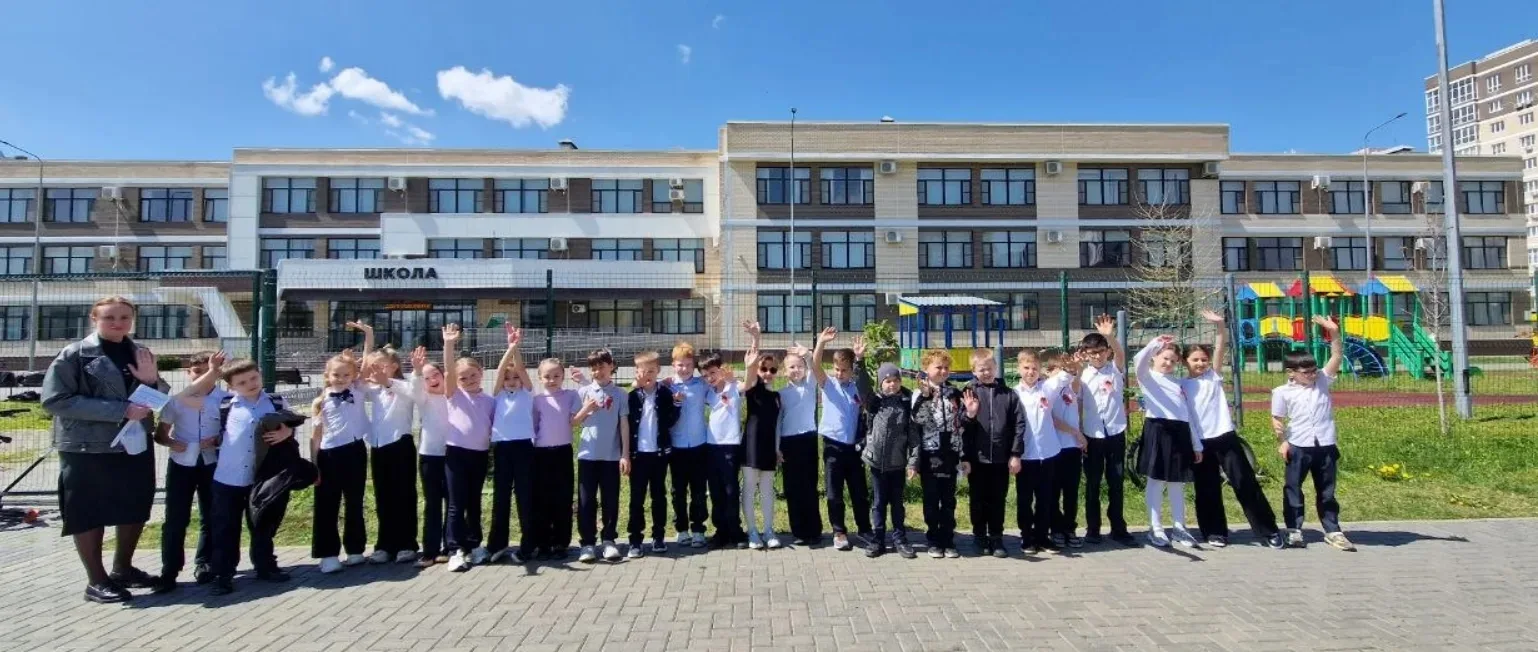 ✨✨В нашей школе  есть замечательная традиция: каждую весну ученики  вместе со своими классными руков