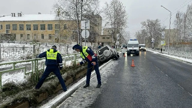 Из-за первого снега на севере области уже произошло смертельное ДТП