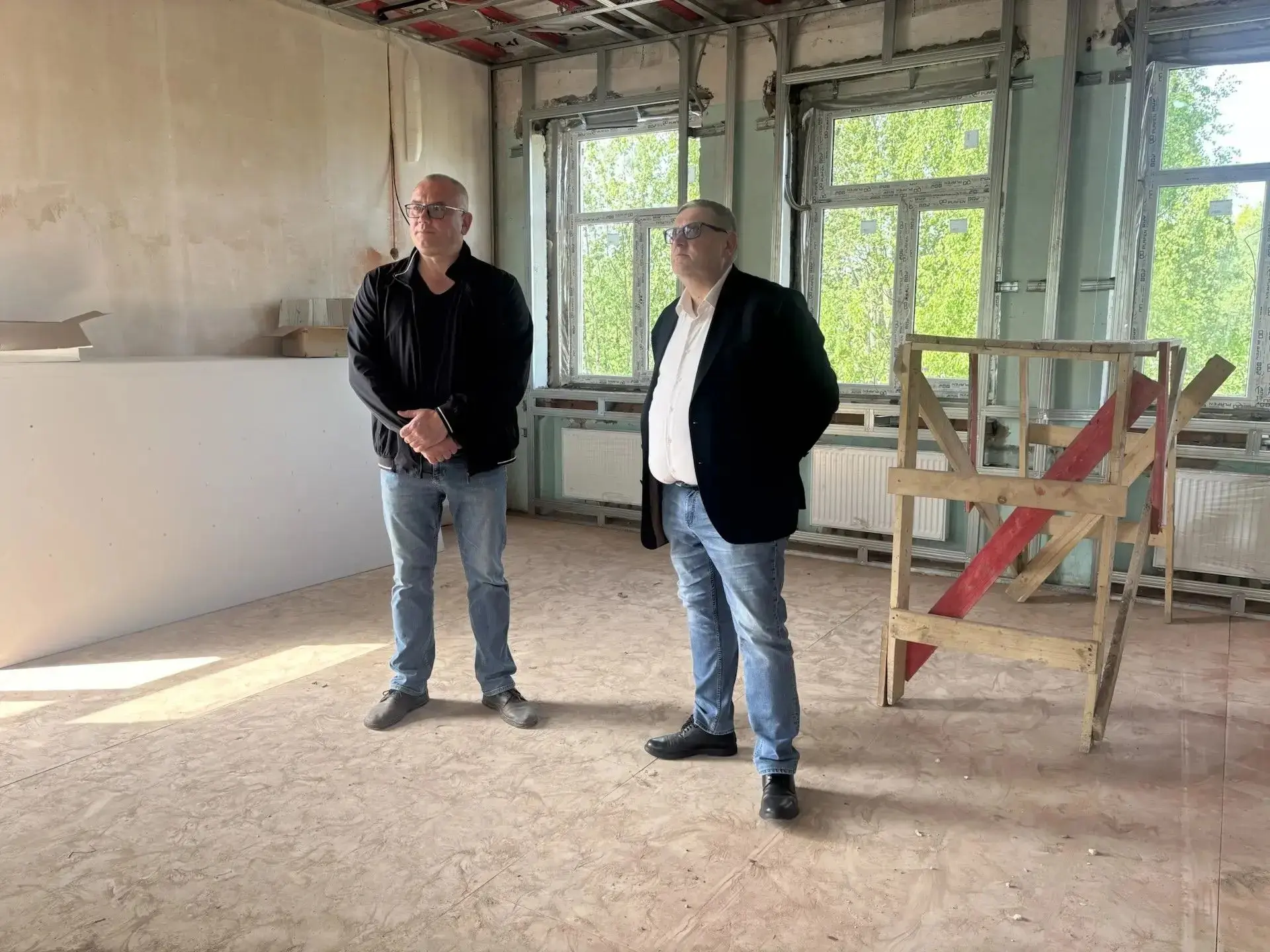 🏠В дошкольных группах с.Зарубино встретились с подрядчиком и инспектором управления ка...
