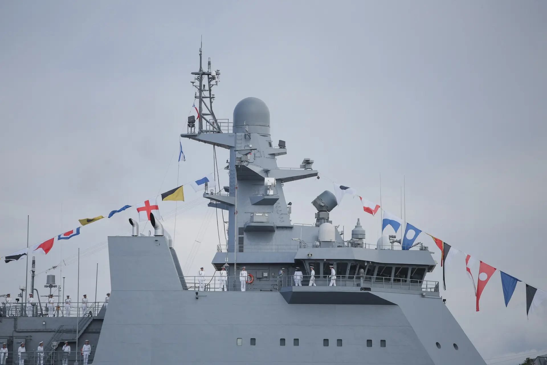 Эта неделя пройдёт в Кронштадте под флагом празднования Дня ВМФ РФ.