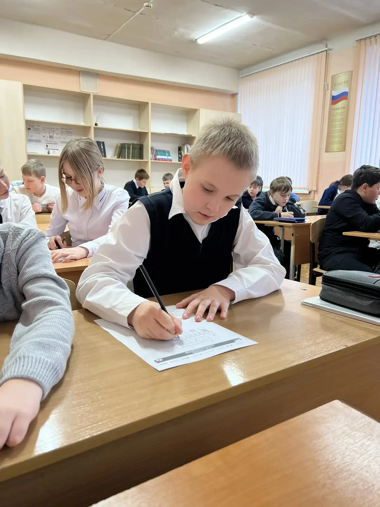 РАЗГОВОРЫ О ВАЖНОМ «Я ВИЖУ ЗЕМЛЮ. ЭТО ТАК КРАСИВО!»  12 апреля в России отмечается День космонавтики
