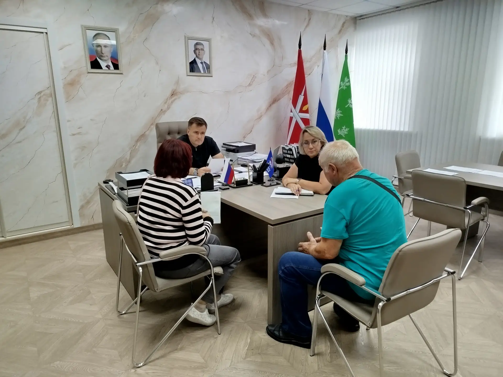 Глава администрации Вадим Игонин провёл личный приём граждан!