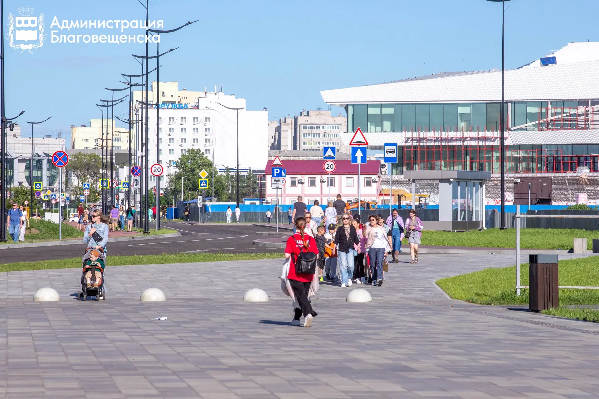 🌤️ Прогноз погоды в Благовещенске на 14 июня: 

🌡️ Ночью ясно, днем малооблачно, без осадков. Вете