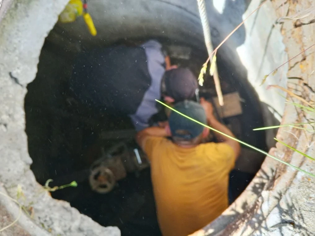 Продолжаются работы на сетях водоснабжения в Старобельском округе

Сегодня в рамках системной работы