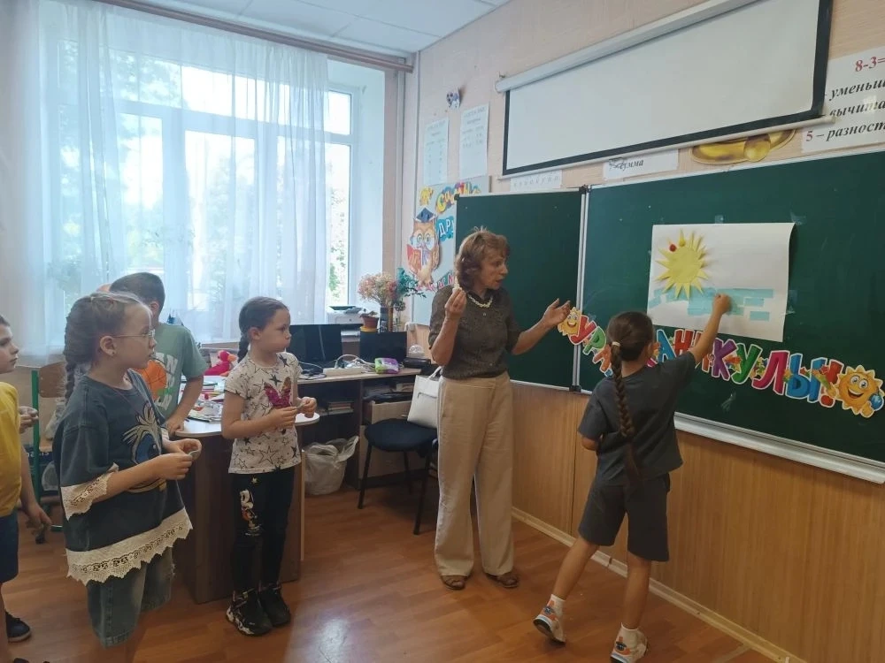 9 июня
Кружок "Волшебный квадрат"
Оригами подходит для разного возраста — от самых маленьких до совс