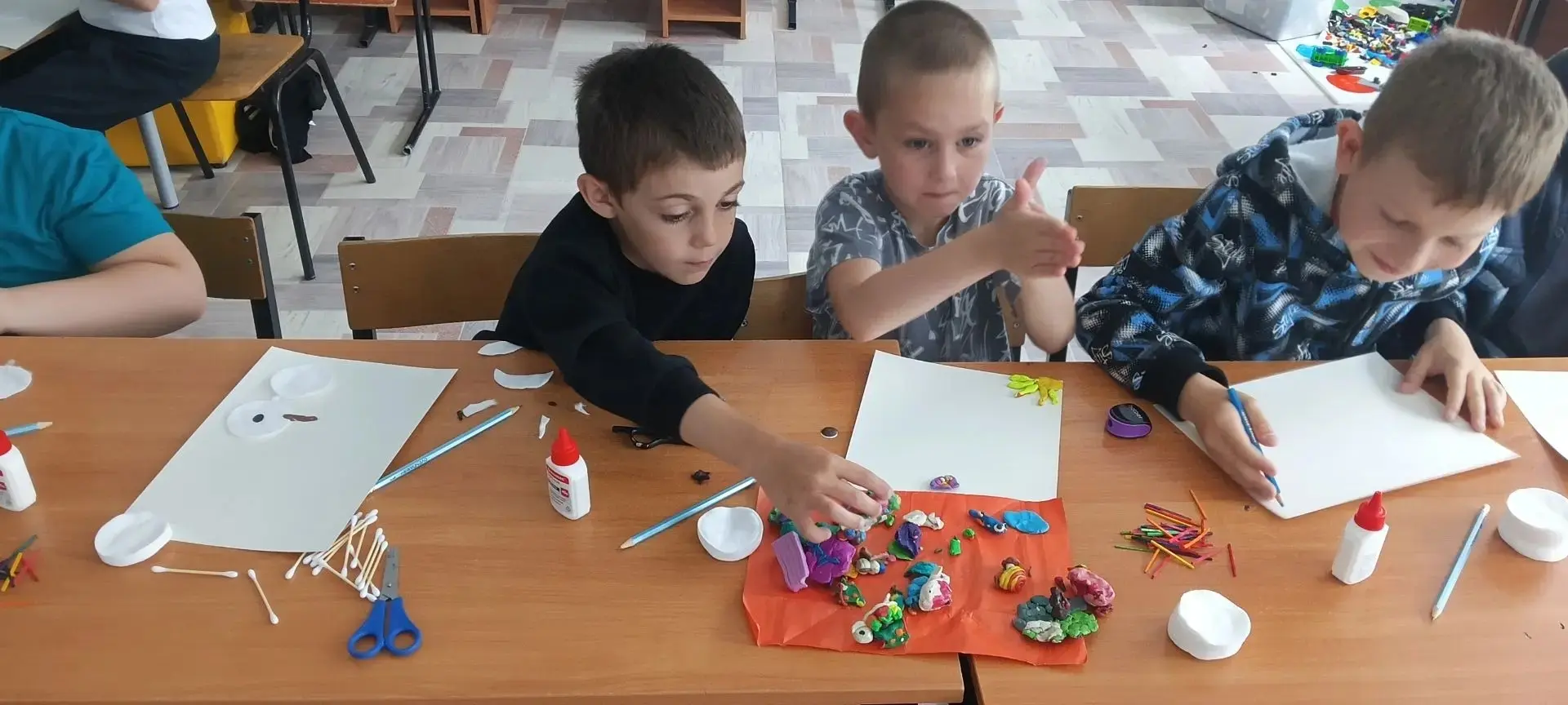 Чудеса из ничего: как рождается волшебство ✨
Сегодня в нашем лагере царила невероятная атмосфера тво