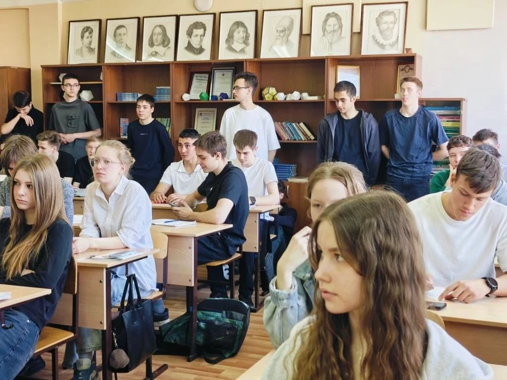 📶 В Лицее прошла Неделя логистики и телекоммуникаций.   🤝 Её завершение ознаменовалось олимпиадой по