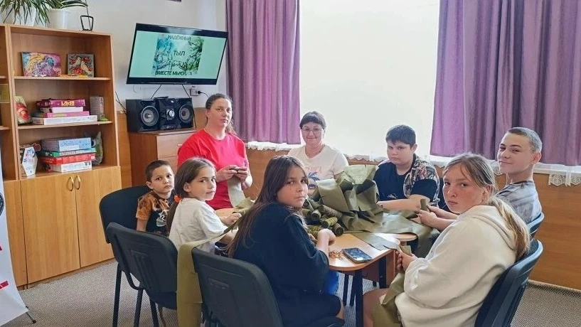 🇷🇺Участники подросткового пространства «Мы вместе» приняли активное участие в патриотической акции