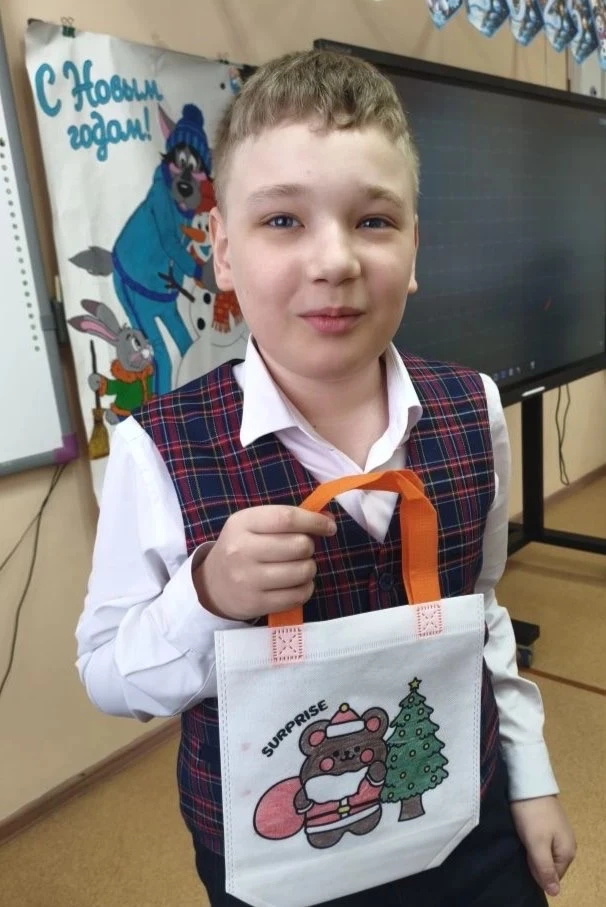 Новогоднее творчество учеников начальных классов  💥 В преддверии новогоднего праздника ребята 4 В кл