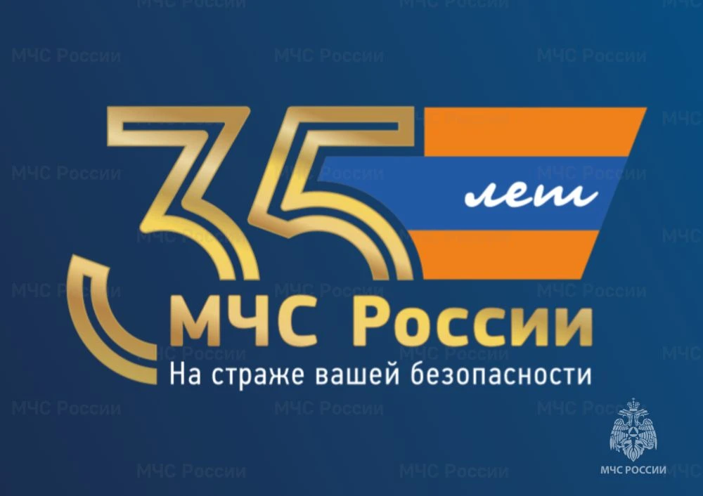 Торжественный развод кадетской пожарно-спасательной роты МЧС ✨  📆 Сегодня в актовом зале нашей школы