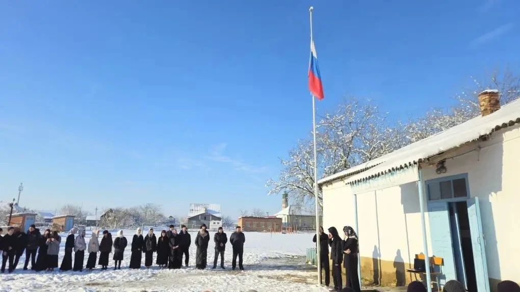 02.03.2026 г. в МКОУ "Адильотарская СОШ" состоялась торжественная церемония поднятия фл...